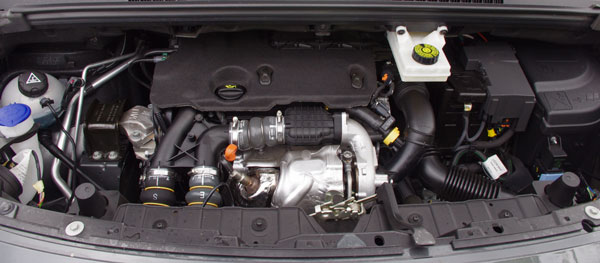 Wenn den Dieselmotor anstelle des Benzins zurechtzumachen